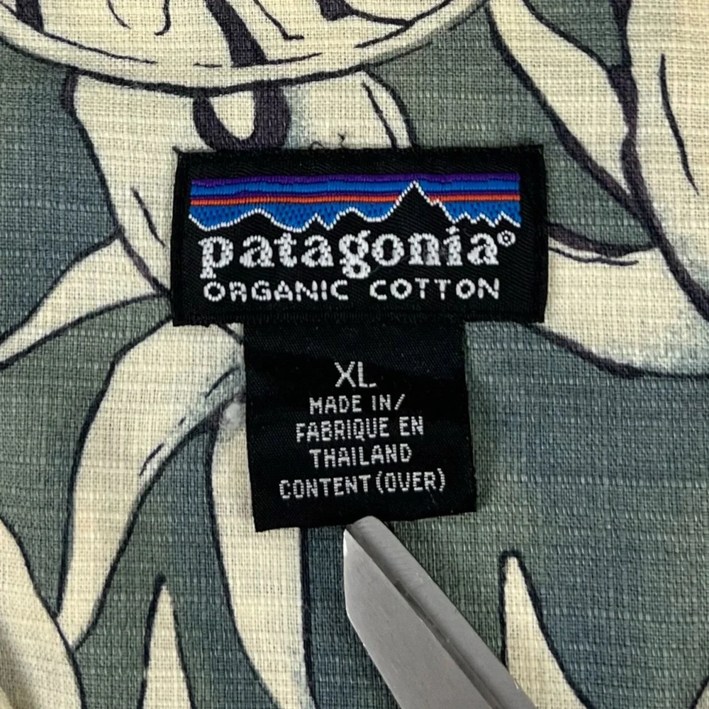 Patagonia Mens XL Shirt Floral Hawaiian Green 100% Cotton Vintage Short Sleeve